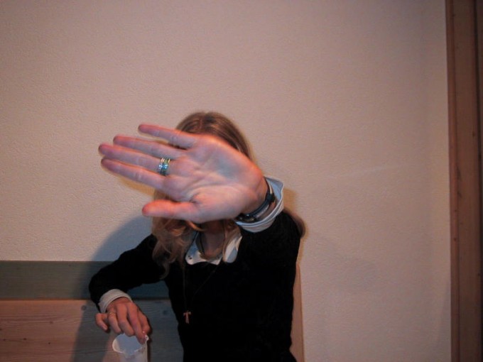 100-0077_IMG