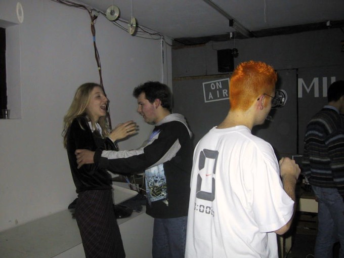 100-0056_IMG